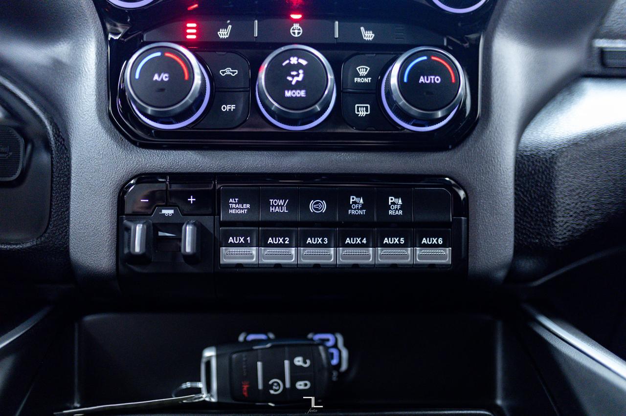 2022 Ram 2500 4x4 Crew Cab Big Horn Diesel Nav Roof BCam Red Deer AB