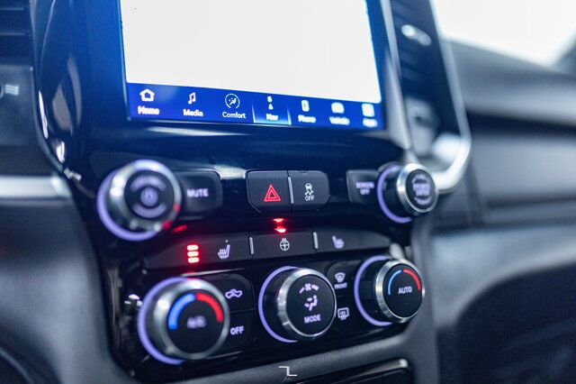 2022 Ram 2500 4x4 Crew Cab Big Horn Diesel Nav Roof BCam Red Deer AB