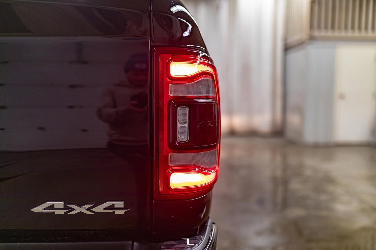 2022 Ram 2500 4x4 Crew Cab Big Horn HEMI BCam Red Deer AB