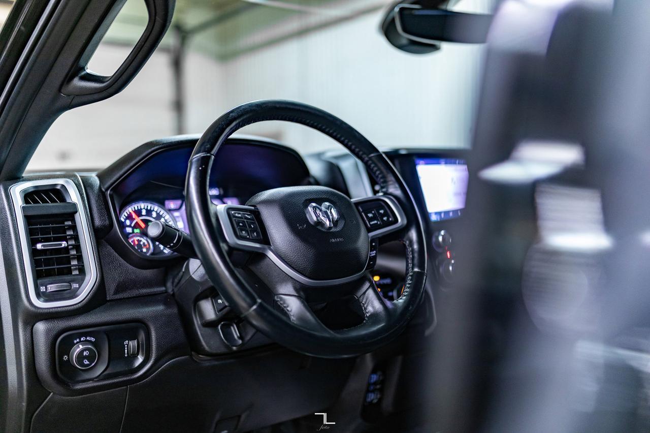 2022 Ram 2500 4x4 Crew Cab Big Horn HEMI BCam Red Deer AB