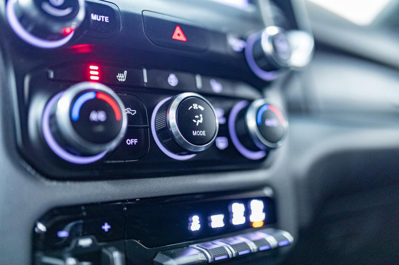 2022 Ram 2500 4x4 Crew Cab Big Horn HEMI BCam Red Deer AB