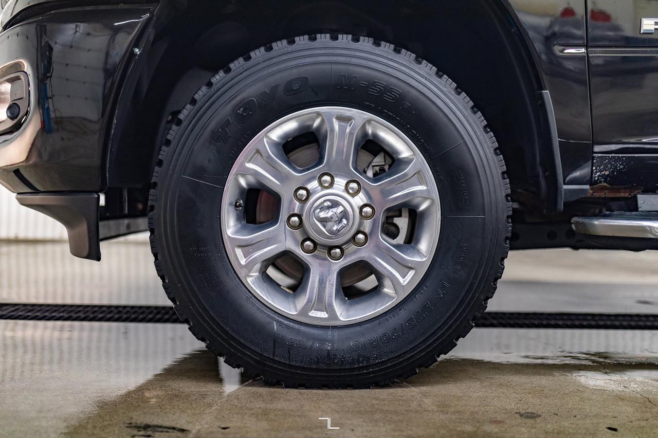 2022 Ram 2500 4x4 Crew Cab Big Horn HEMI BCam Red Deer AB