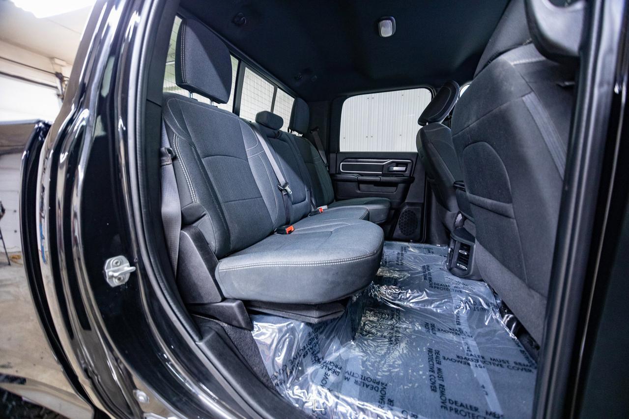 2022 Ram 2500 4x4 Crew Cab Big Horn HEMI BCam Red Deer AB