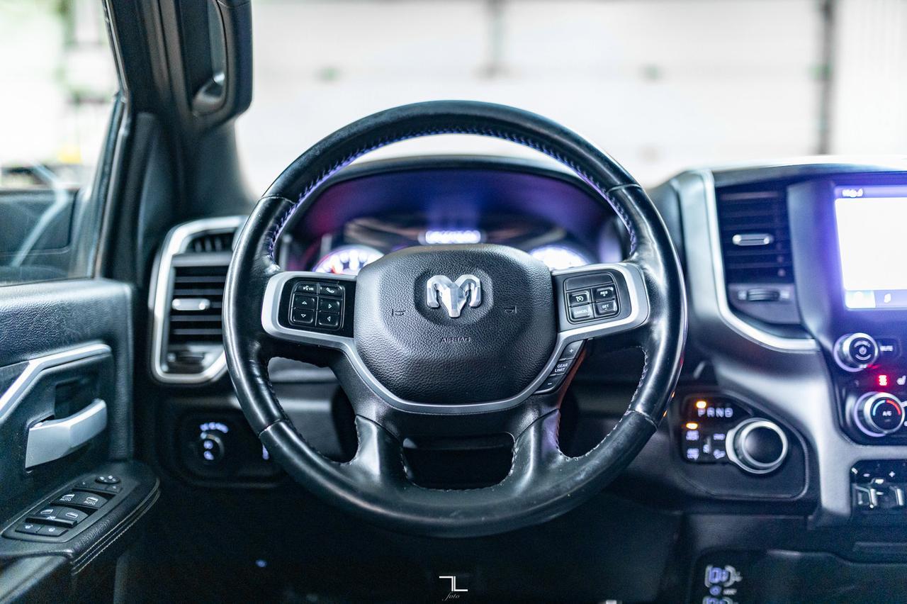 2022 Ram 2500 4x4 Crew Cab Big Horn HEMI BCam Red Deer AB