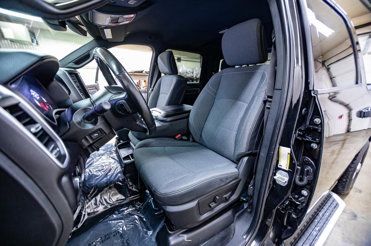 2022 Ram 2500 4x4 Crew Cab Big Horn HEMI BCam Red Deer AB