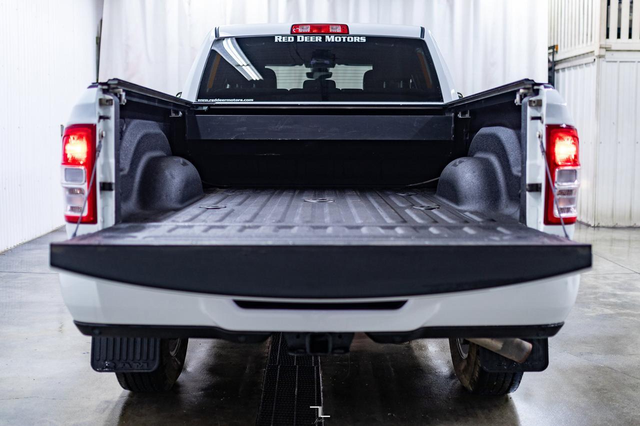 2022 Ram 2500 4x4 Crew Cab Big Horn HEMI BCam Red Deer AB