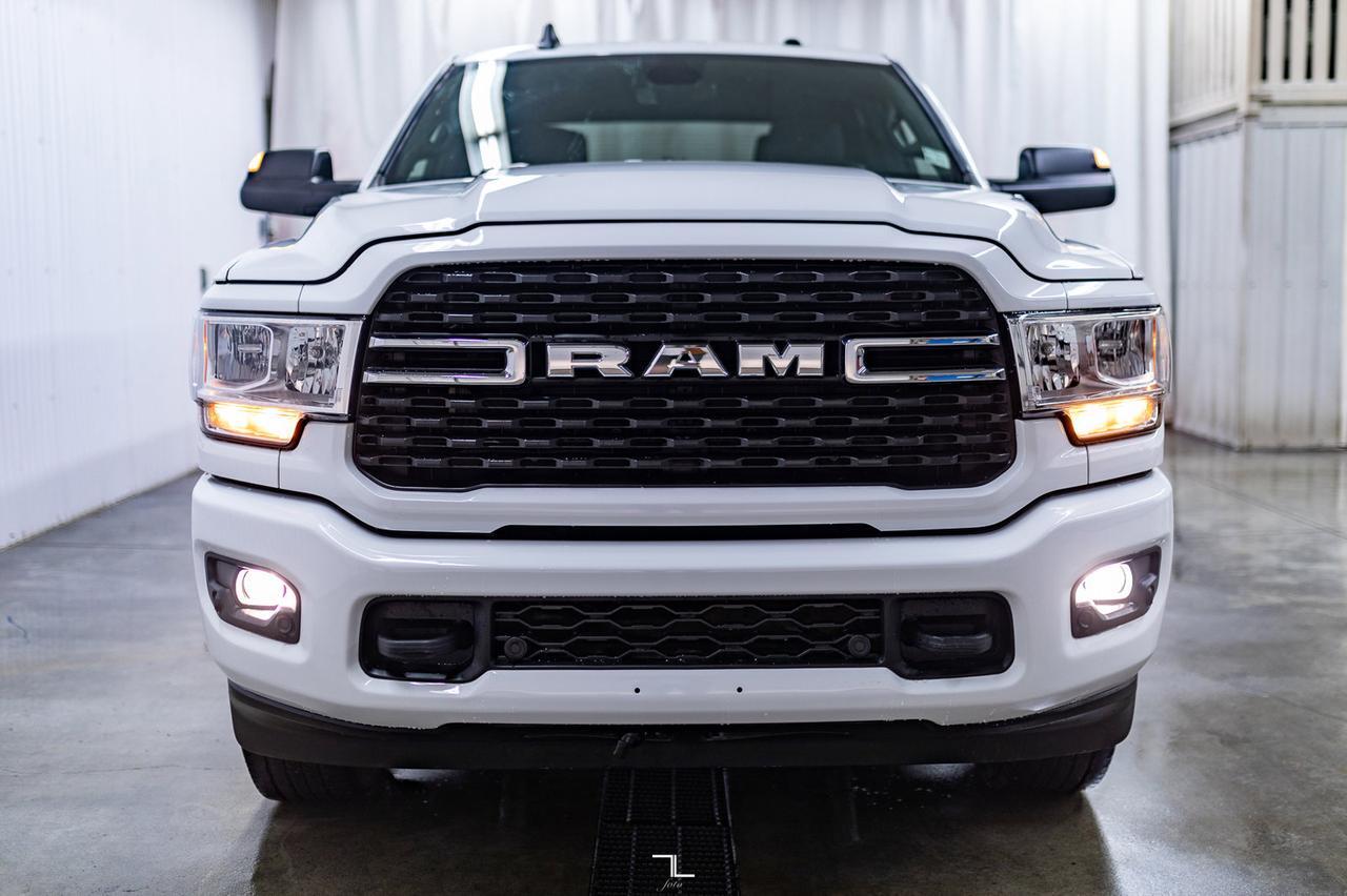 2022 Ram 2500 4x4 Crew Cab Big Horn HEMI BCam Red Deer AB