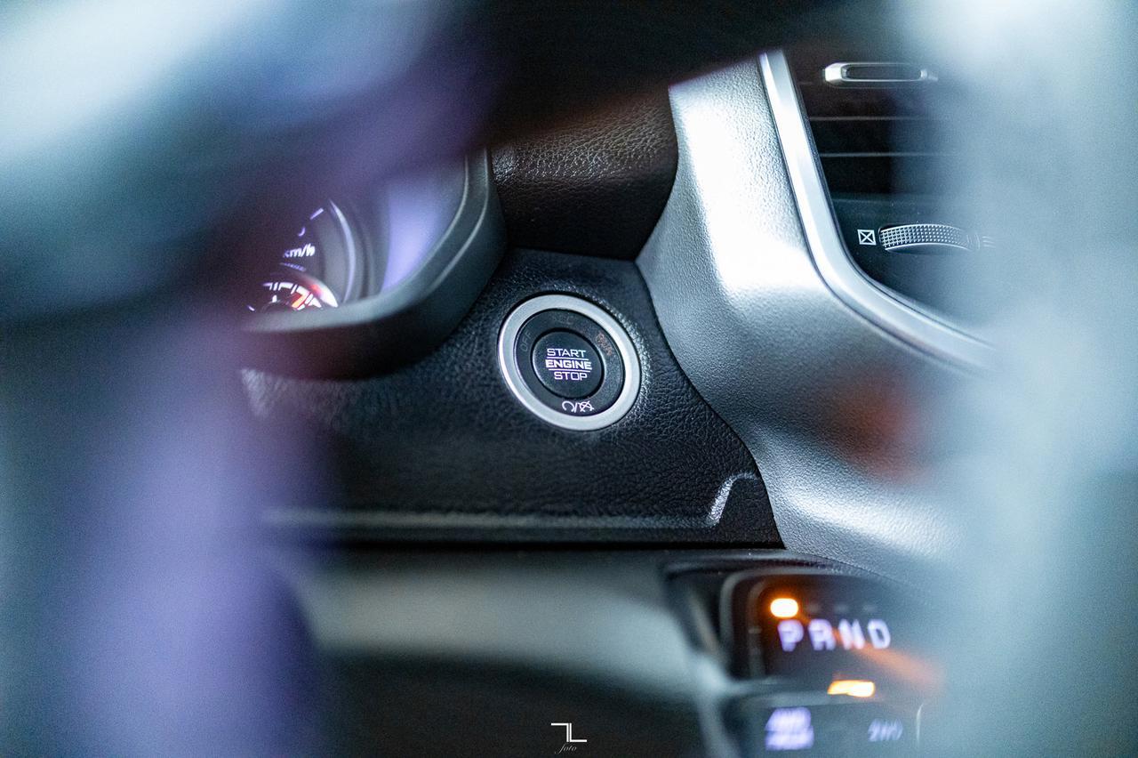 2022 Ram 2500 4x4 Crew Cab Big Horn HEMI BCam Red Deer AB