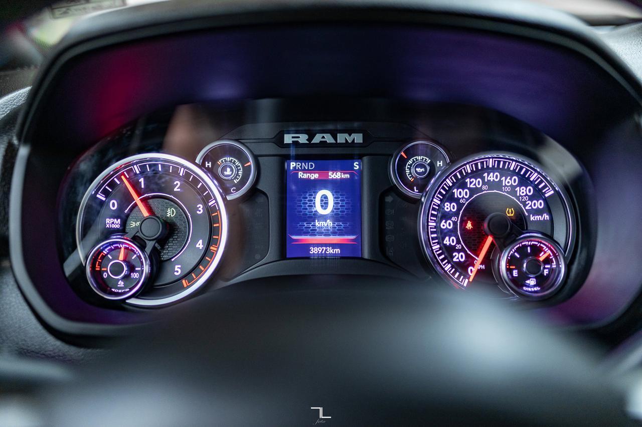 2022 Ram 2500 4x4 Crew Cab Big Horn Longbox Diesel BCam Red Deer AB