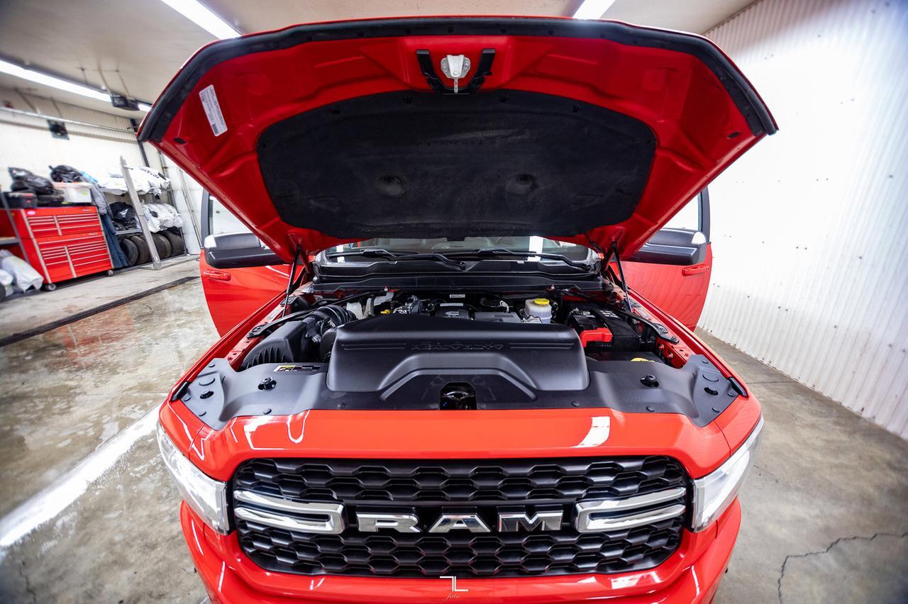 2022 Ram 2500 4x4 Crew Cab Big Horn Longbox Diesel BCam Red Deer AB