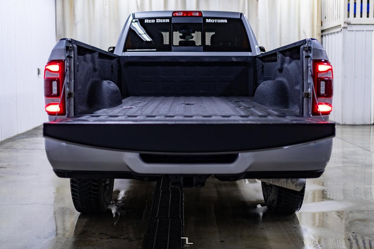 2022 Ram 2500 4x4 Crew Cab Big Horn Longbox Diesel BCam Red Deer AB
