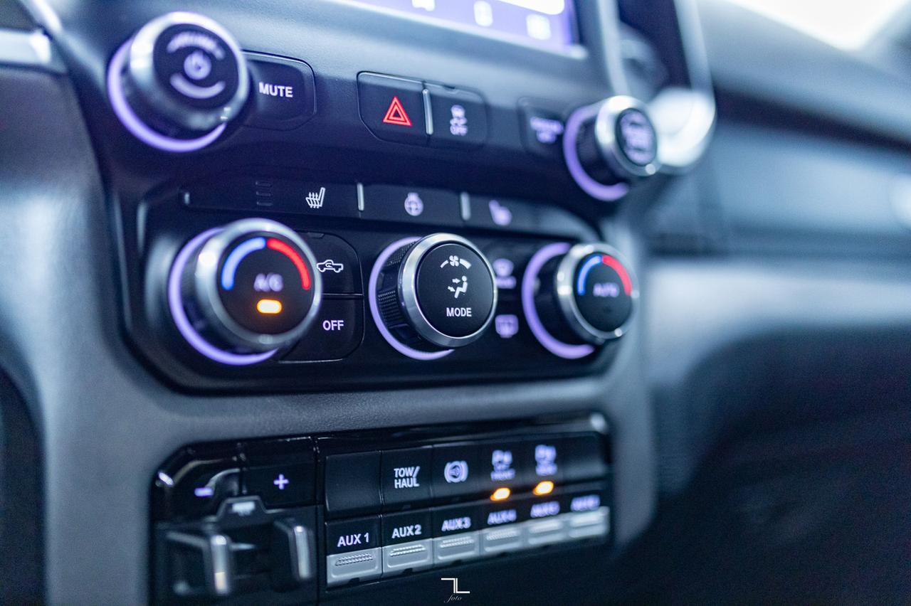 2022 Ram 2500 4x4 Crew Cab Big Horn Longbox Diesel BCam Red Deer AB