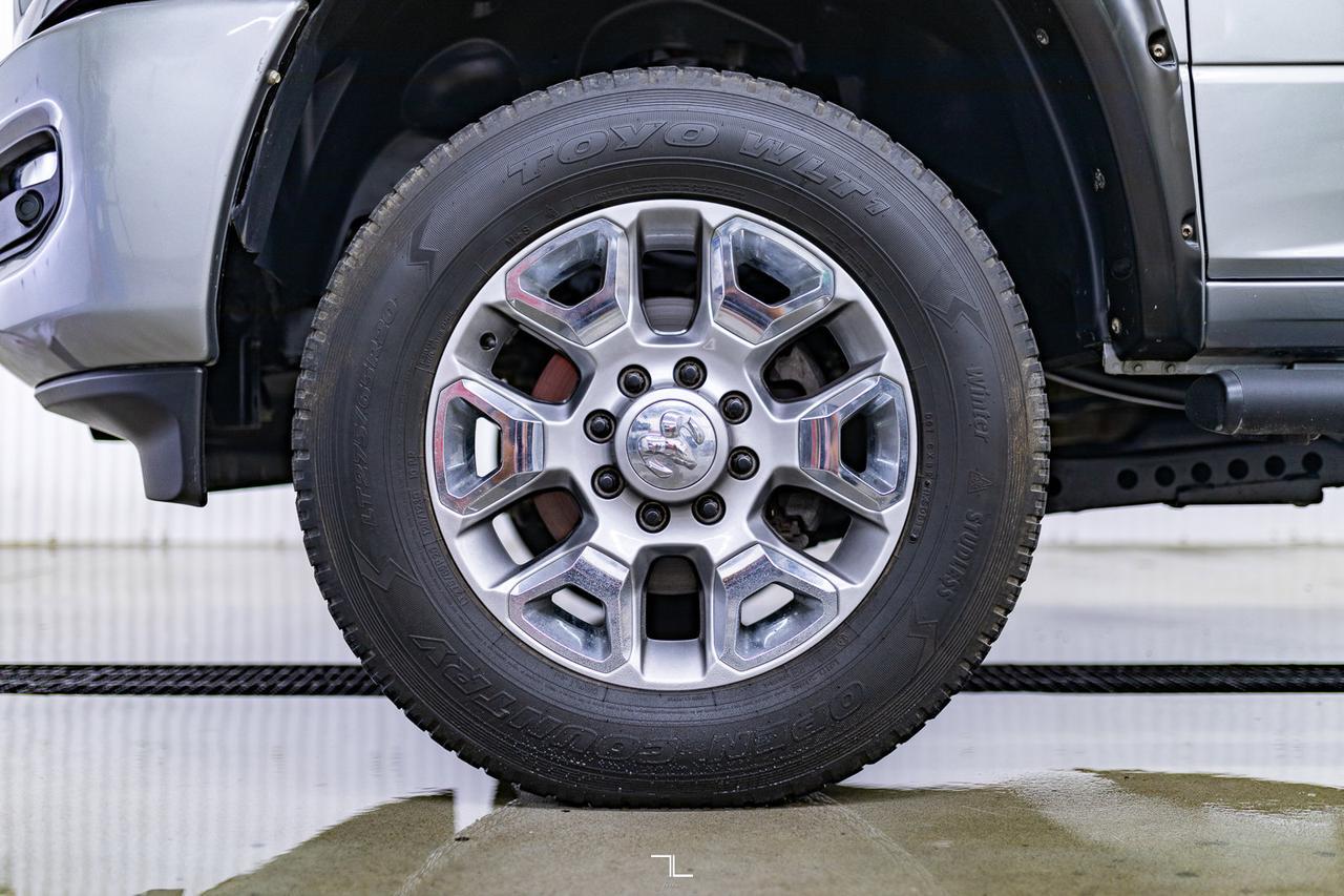 2022 Ram 2500 4x4 Crew Cab Big Horn Longbox Diesel BCam Red Deer AB