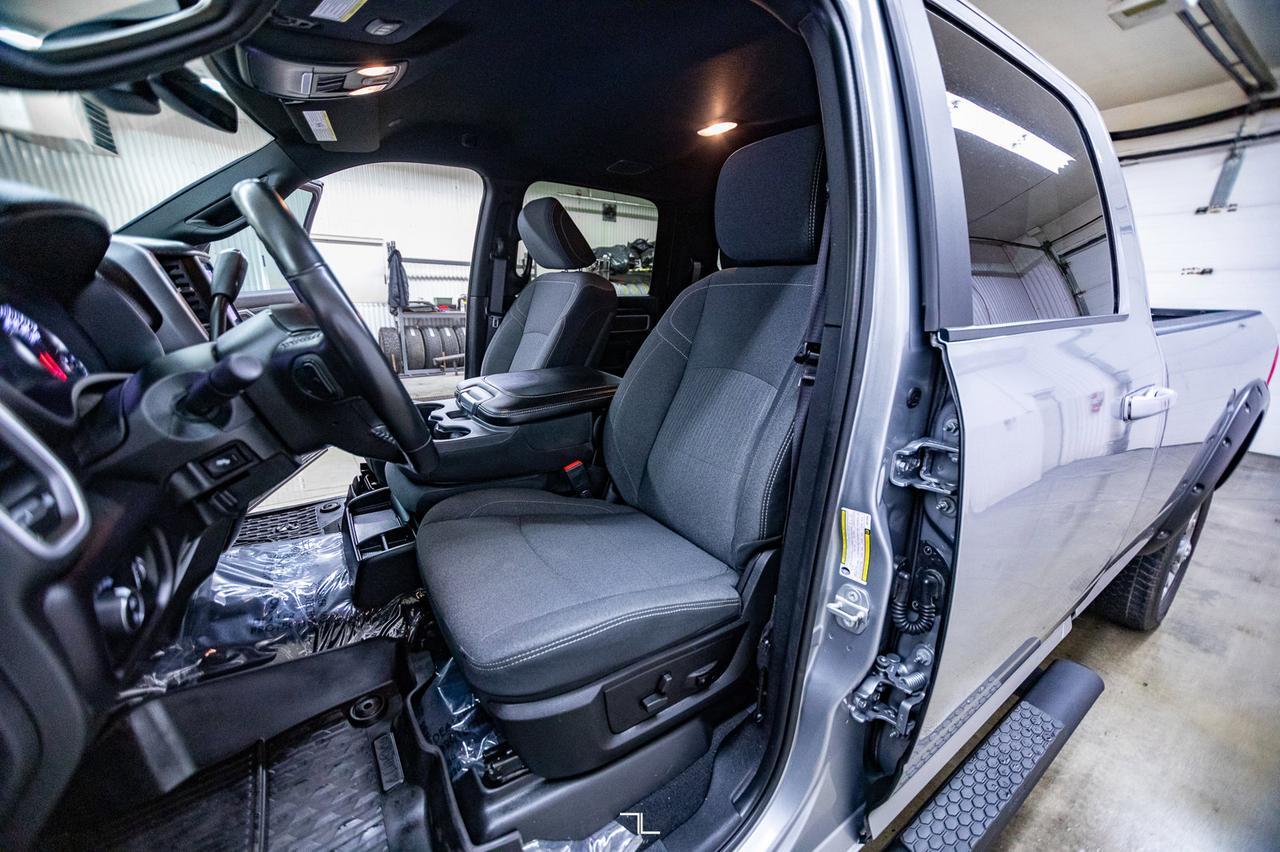 2022 Ram 2500 4x4 Crew Cab Big Horn Longbox Diesel BCam Red Deer AB