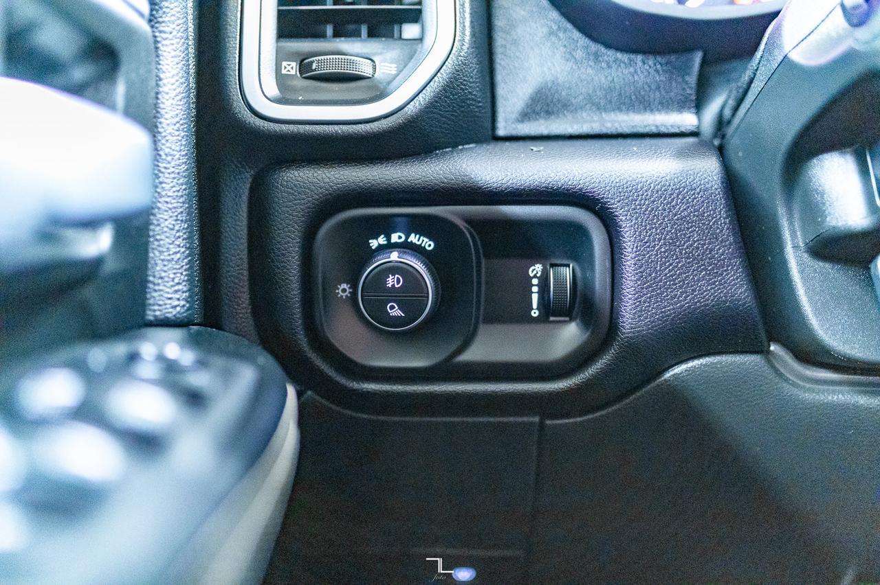 2022 Ram 2500 4x4 Crew Cab Big Horn Longbox Diesel BCam Red Deer AB