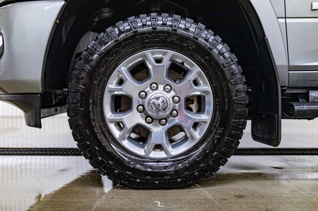 2022 Ram 2500 4x4 Crew Cab Laramie Diesel Leather Nav BCam Red Deer AB