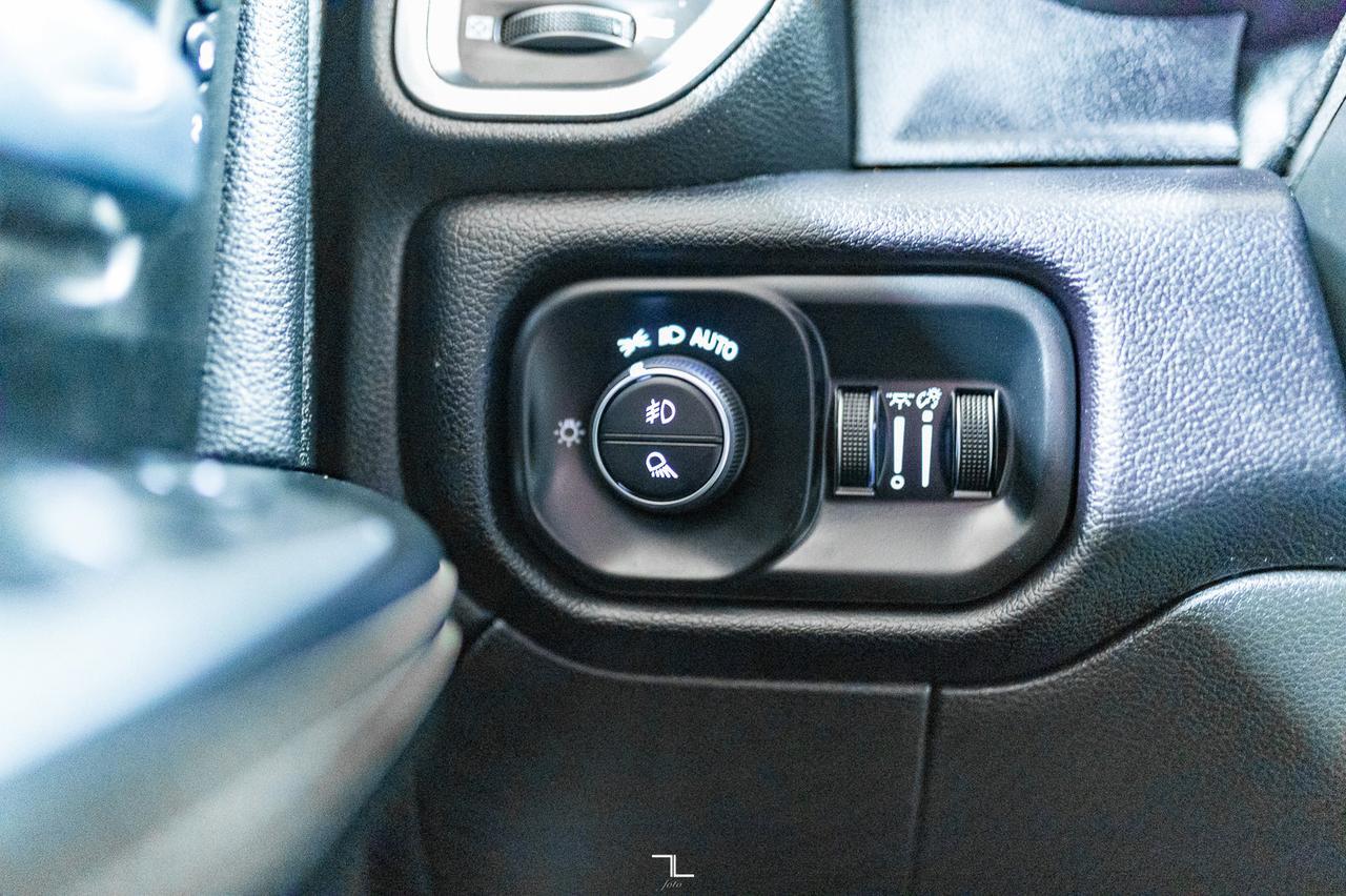 2022 Ram 2500 4x4 Crew Cab Laramie Diesel Leather Nav BCam Red Deer AB