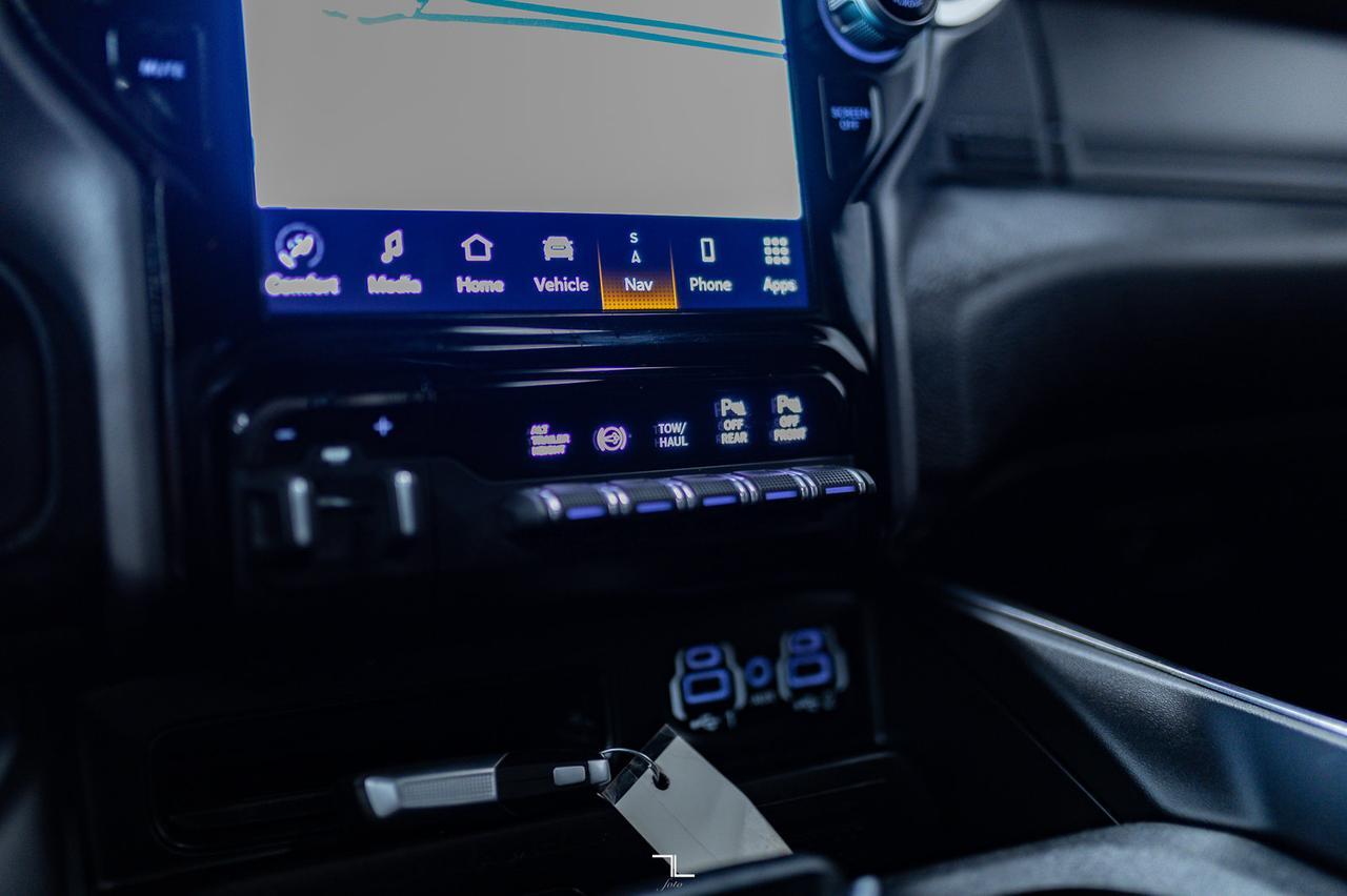 2022 Ram 2500 4x4 Crew Cab Laramie Diesel Leather Roof Nav Red Deer AB