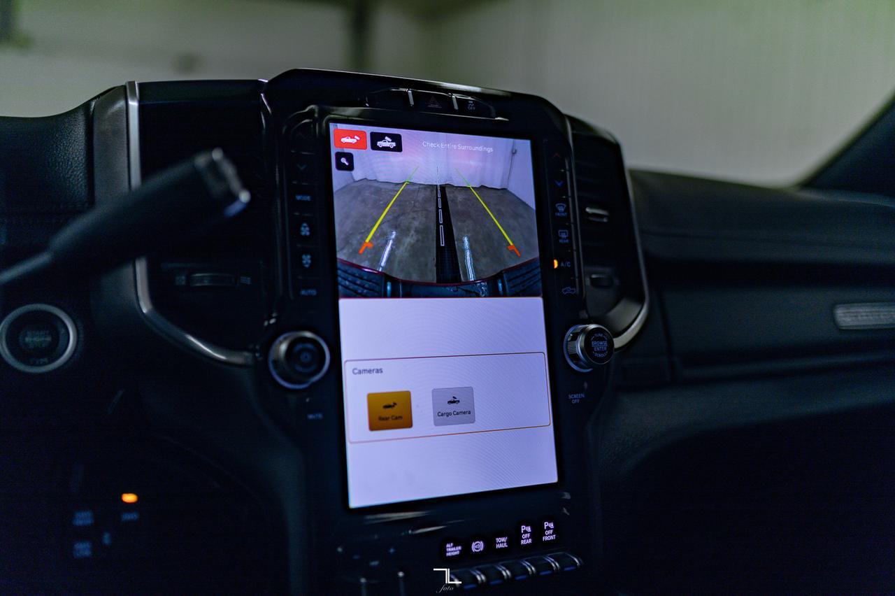 2022 Ram 2500 4x4 Crew Cab Laramie Diesel Leather Roof Nav Red Deer AB