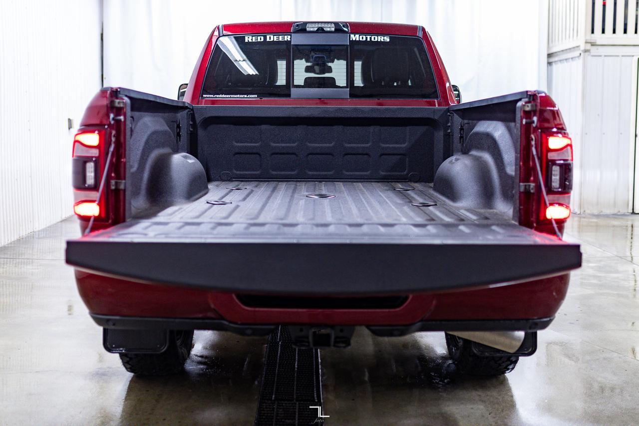 2022 Ram 2500 4x4 Crew Cab Laramie Diesel Leather Roof Nav Red Deer AB