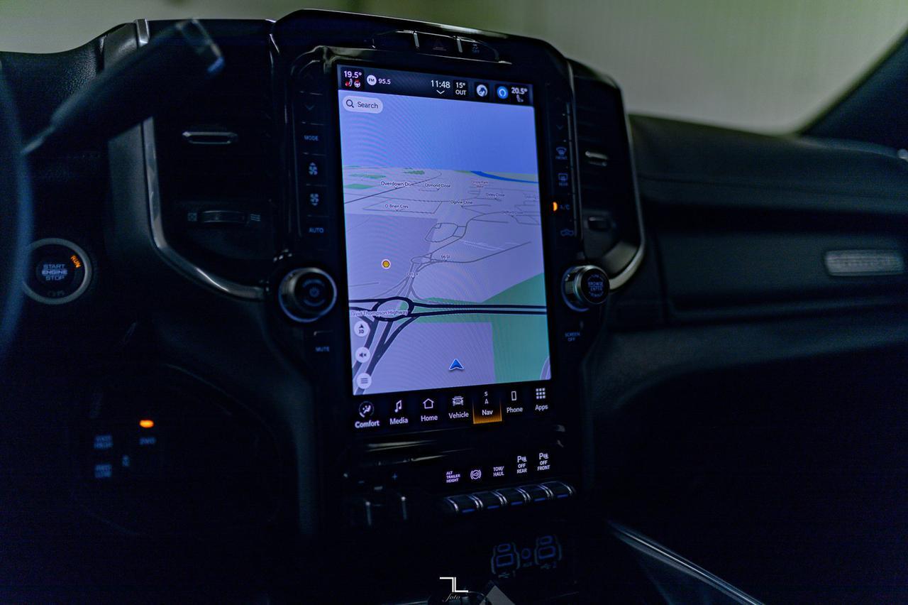 2022 Ram 2500 4x4 Crew Cab Laramie Diesel Leather Roof Nav Red Deer AB