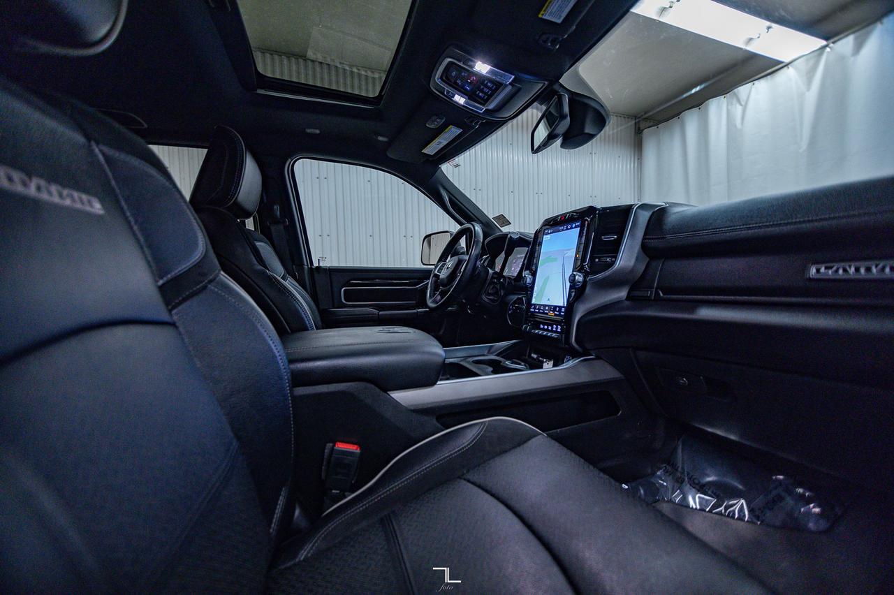 2022 Ram 2500 4x4 Crew Cab Laramie Diesel Leather Roof Nav Red Deer AB