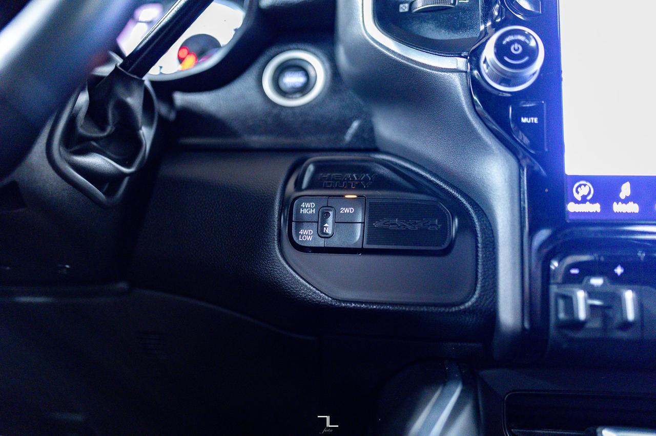 2022 Ram 2500 4x4 Crew Cab Laramie Diesel Leather Roof Nav Red Deer AB