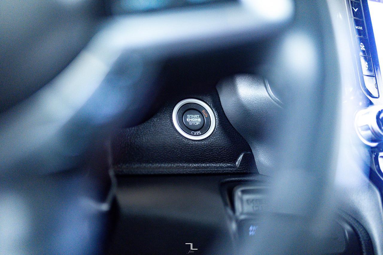 2022 Ram 2500 4x4 Crew Cab Laramie Diesel Leather Roof Nav Red Deer AB