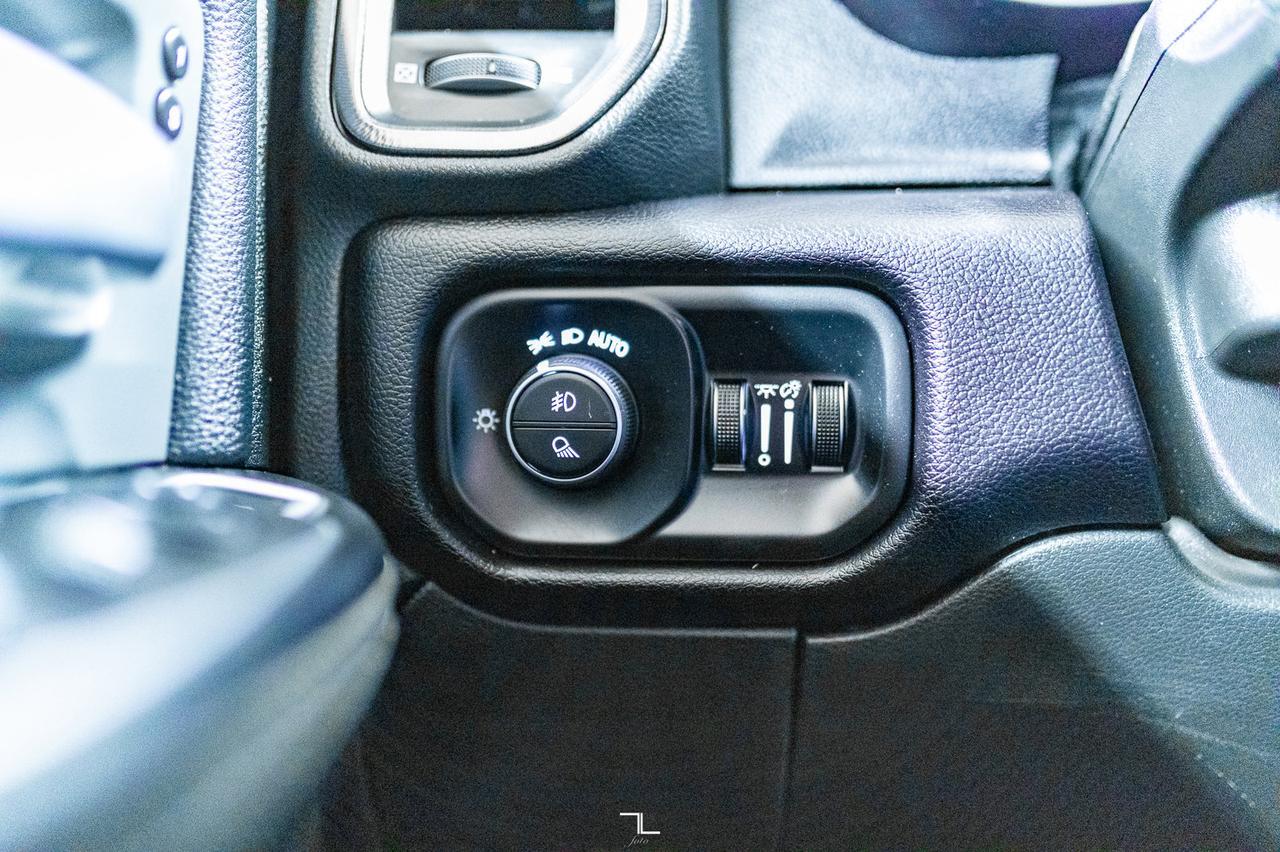 2022 Ram 2500 4x4 Crew Cab Power Wagon HEMI Leather Roof Nav BCam Red Deer AB