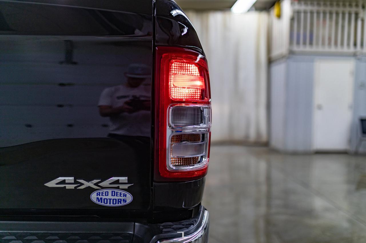 2022 Ram 2500 4x4 Crew Cab Tradesman Diesel Nav BCam Red Deer AB