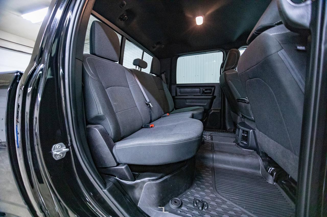 2022 Ram 2500 4x4 Crew Cab Tradesman Diesel Nav BCam Red Deer AB