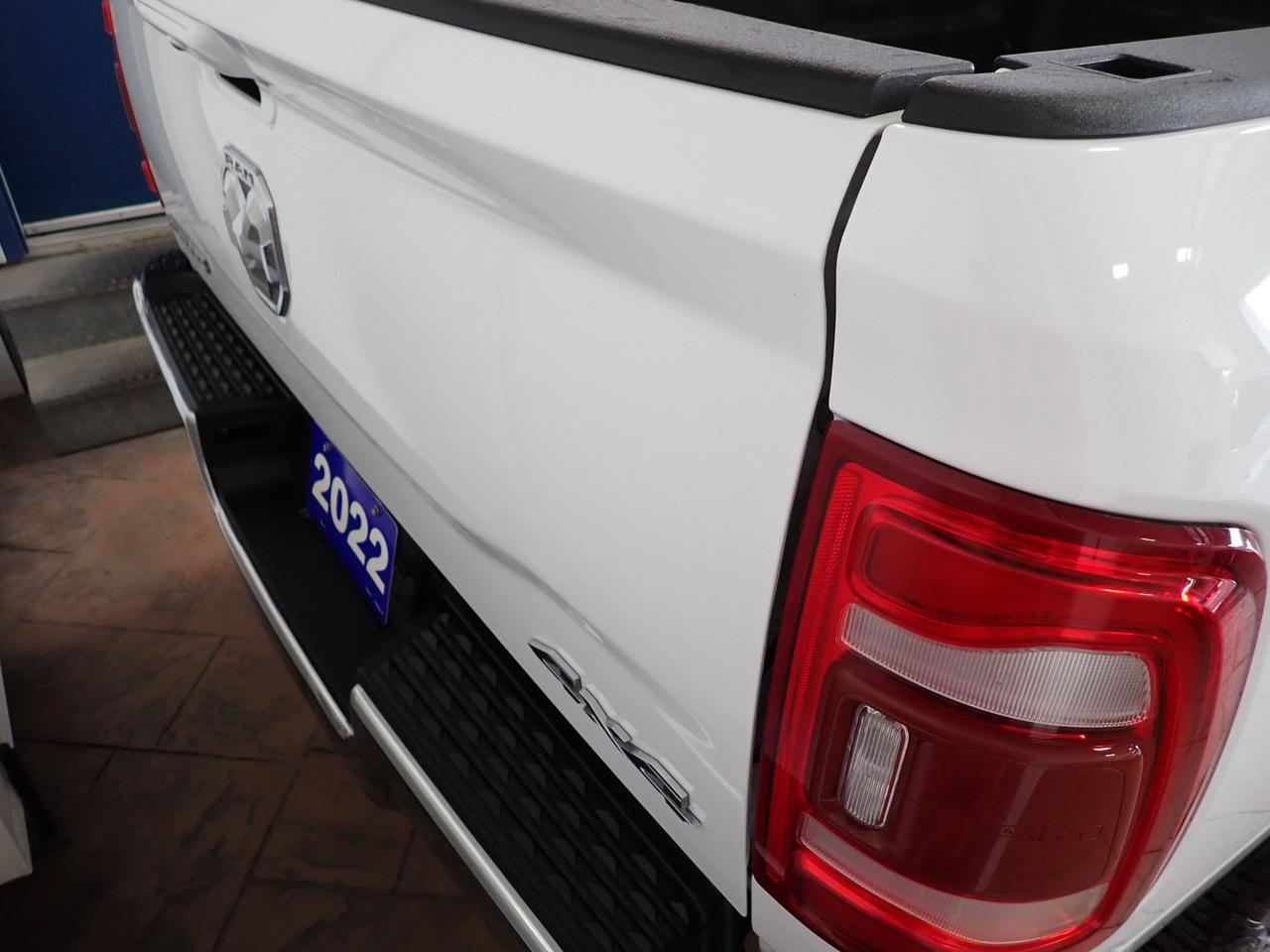 2022 Ram 2500 Big Horn 4WD CREW CAB 8&apos; BOX Listowel ON