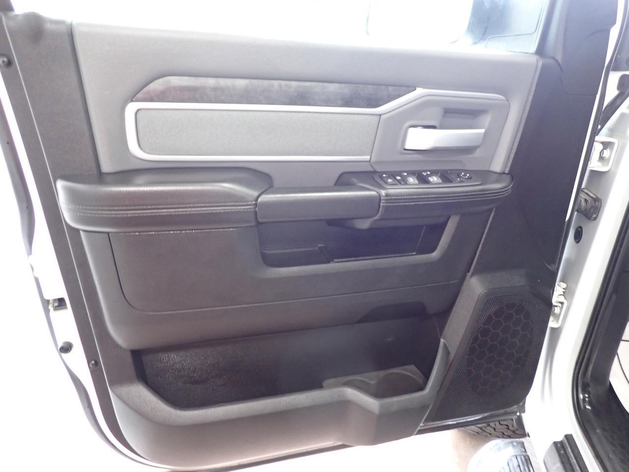 2022 Ram 2500 Big Horn 4WD CREW CAB 8&apos; BOX Listowel ON