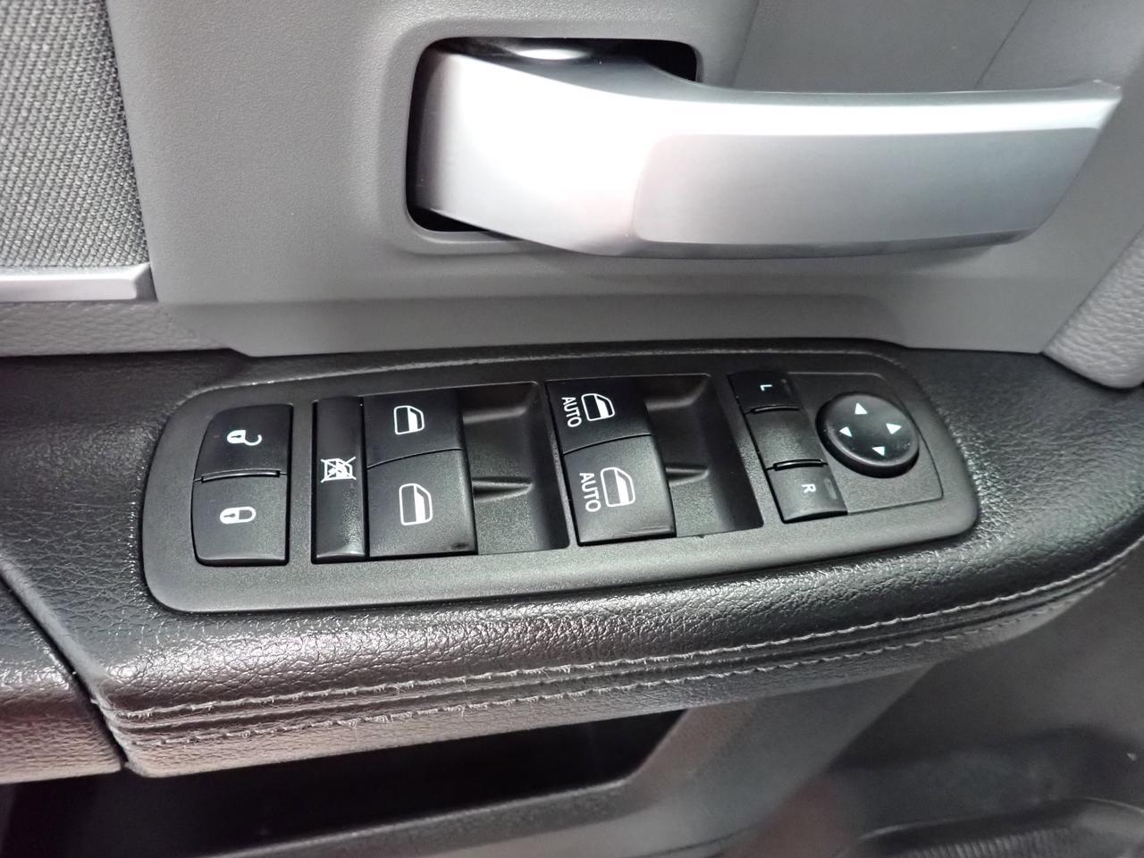 2022 Ram 2500 Big Horn 4WD CREW CAB 8&apos; BOX Listowel ON
