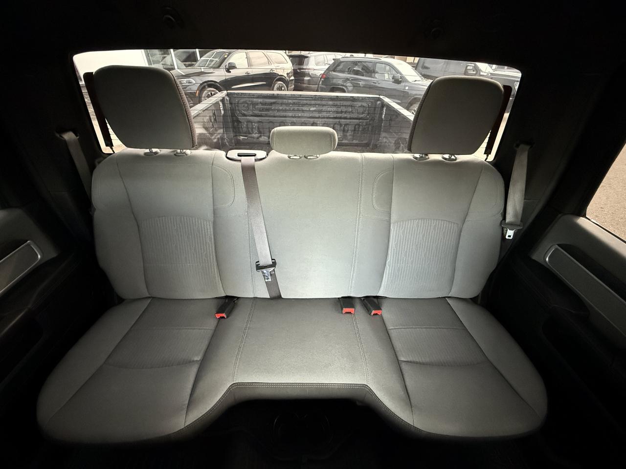 2022 Ram 2500 Big Horn Crew Cab 4x4 | Low KMs | Cummins Diesel | Front Bench | Touchscreen | Remote Start Redwater AB