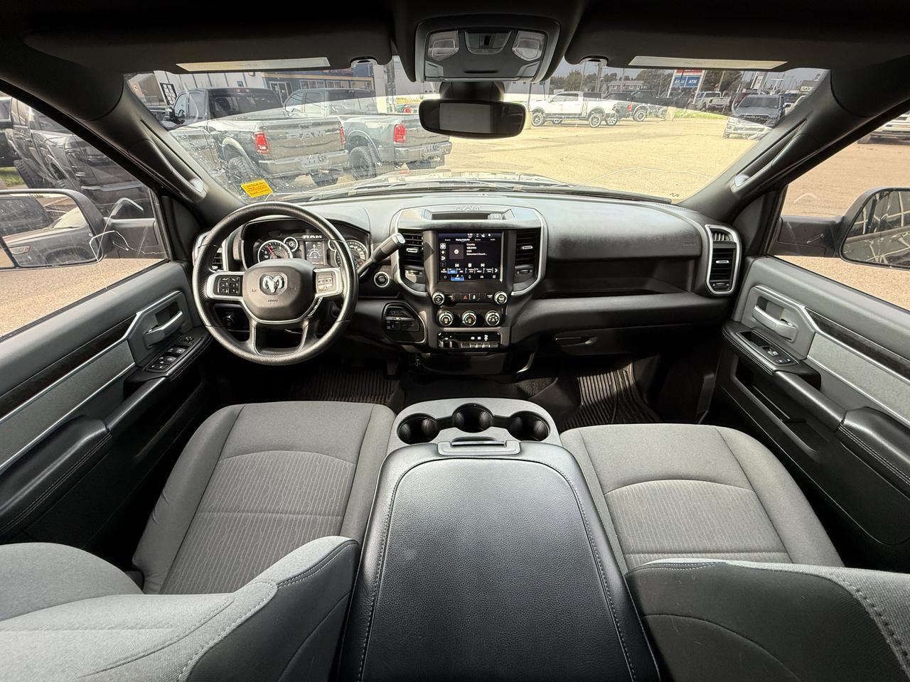 2022 Ram 2500 Big Horn Crew Cab 4x4 | Low KMs | Cummins Diesel | Front Bench | Touchscreen | Remote Start Redwater AB