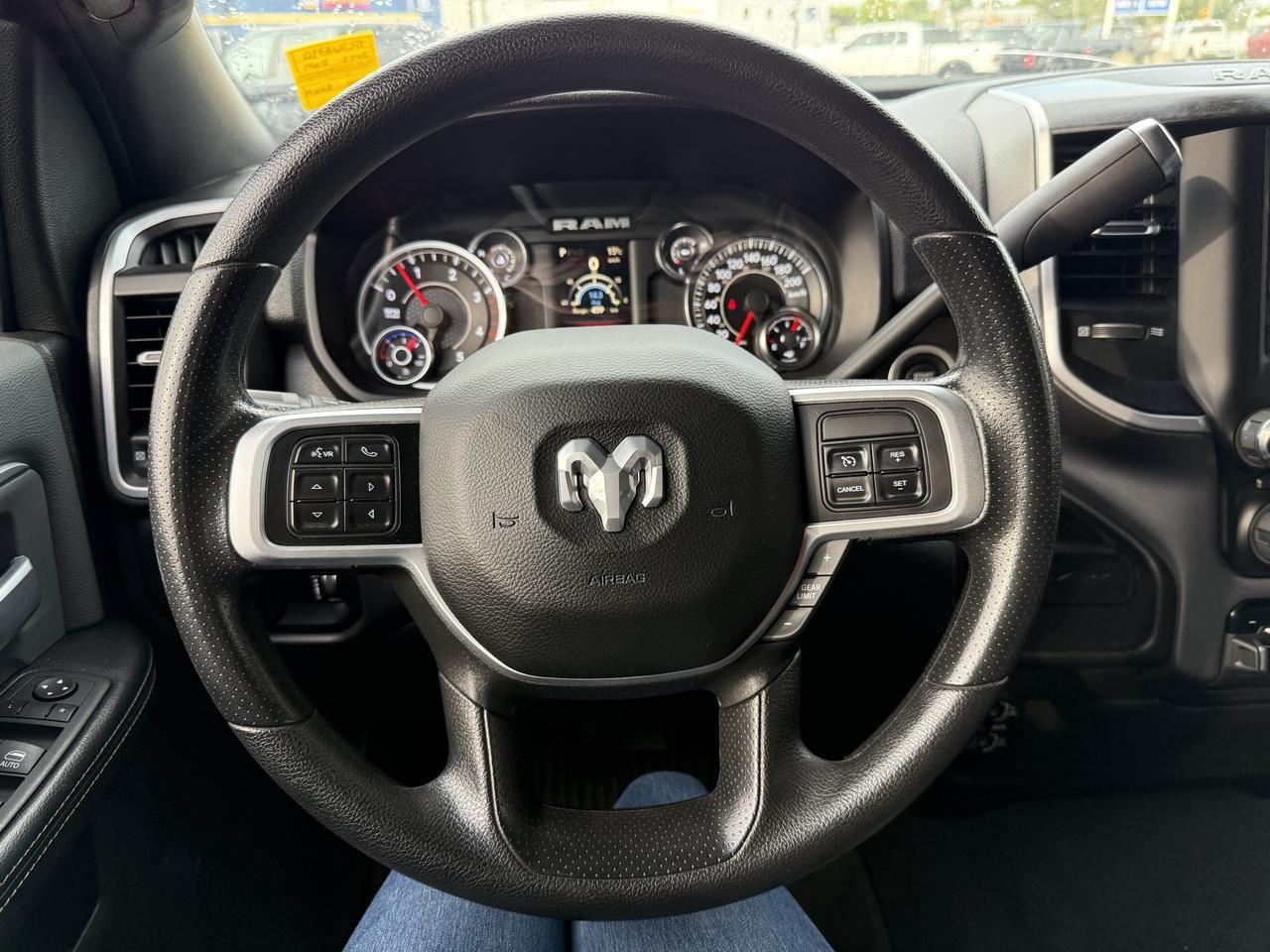 2022 Ram 2500 Big Horn Crew Cab 4x4 | Low KMs | Cummins Diesel | Front Bench | Touchscreen | Remote Start Redwater AB