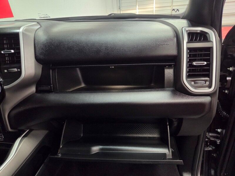 2022 Ram 2500 Big Horn Night Edition 6.7L Diesel 12in Screen GPS Camera FREE WARRANTY Arlington TX