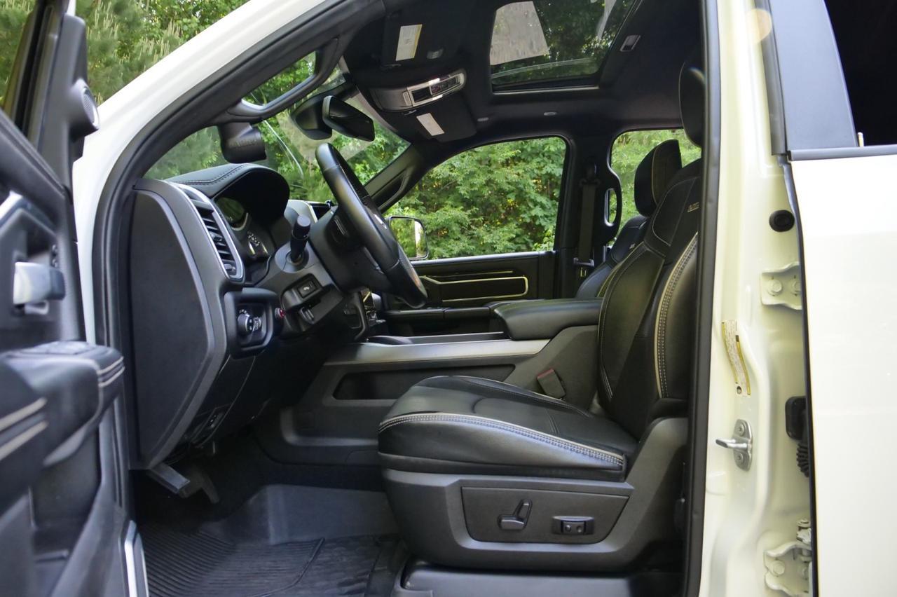 2022 Ram 2500 Laramie 4X4 / MEGA CAB / Night Edition / Diesel / Upgrades! Lincolnton NC
