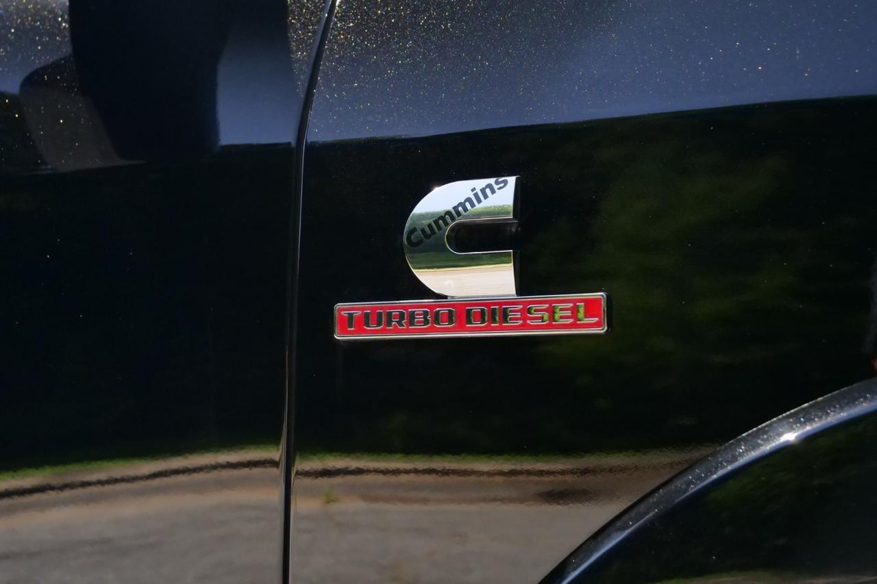 2022 Ram 2500 Laramie 4X4 / NORSTAR SR STEEL FLAT BED / Turbo Diesel! High Point NC