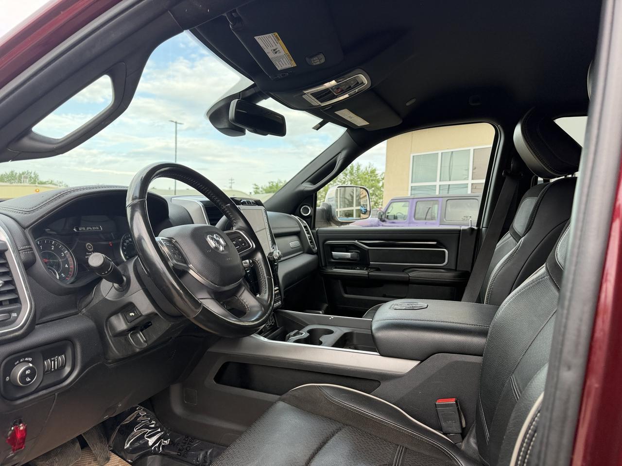2022 Ram 2500 Laramie Crew Cab 4x4 | Cummins Diesel | 12IN Display | NAV | Leather Heated Seats | 5th Wheel Prep Redwater AB