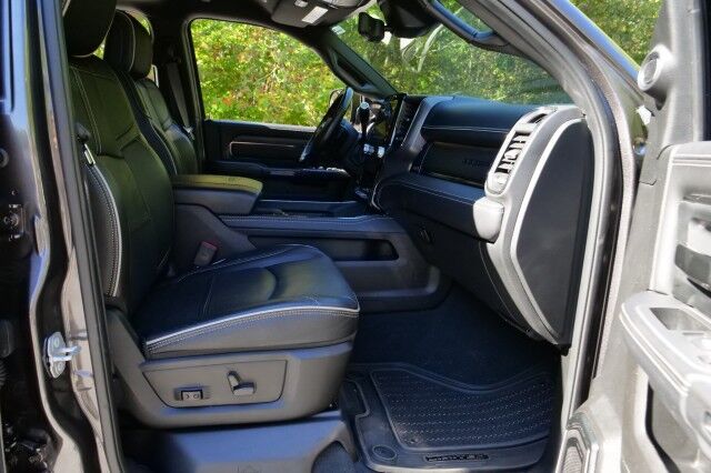 2022 Ram 2500 Limited 4X4 / Night Edition / Level 1 Equipment! High Point NC