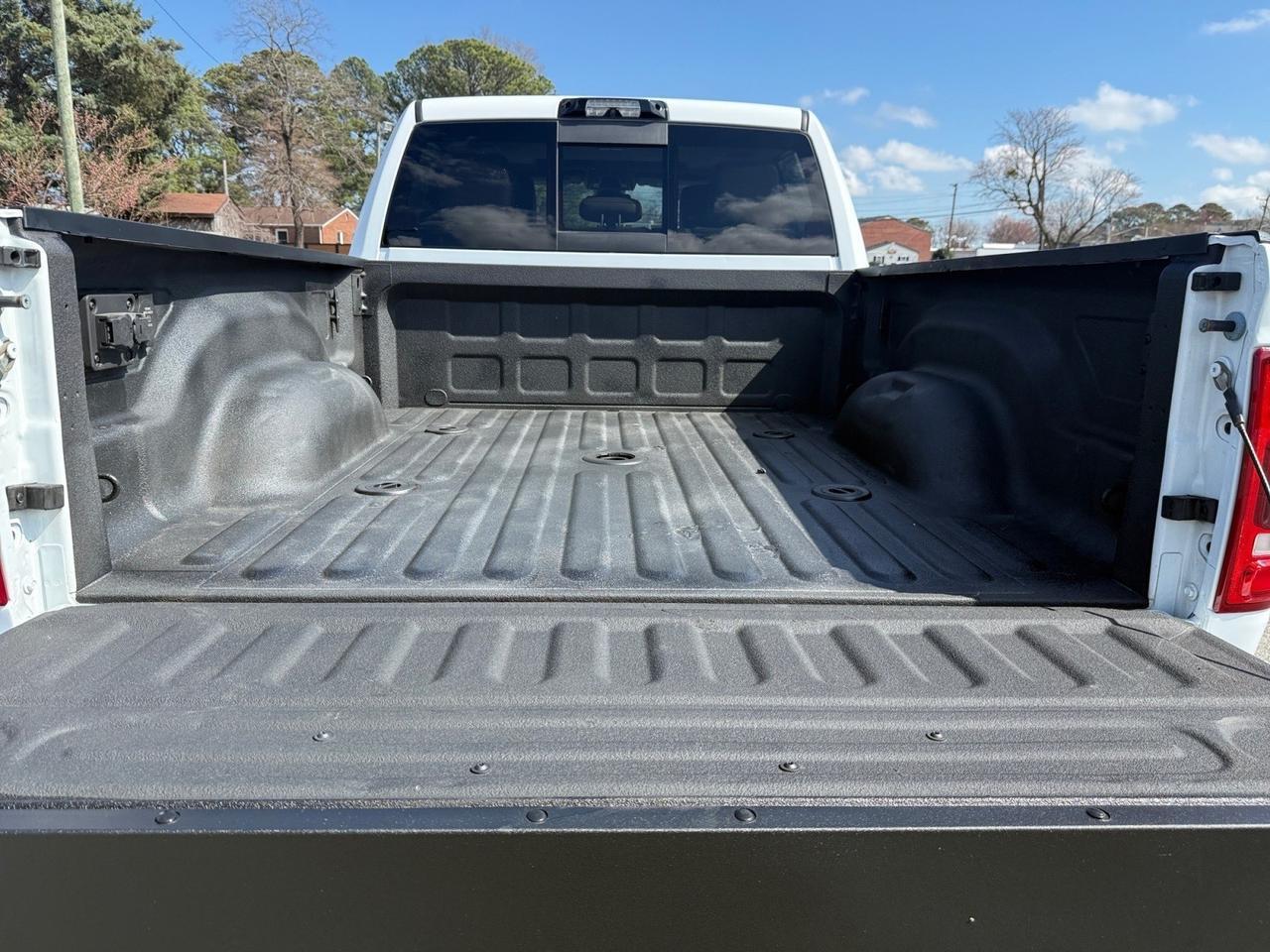 2022 Ram 2500 Longhorn, HEATED/VENTILATED SEATS, HEATED REAR SEATS, HEATED STEERING WHEEL, SUNROOF, APPLE CARPLAY/ANDROID AUTO, BED LINER, TOW PACKAGE, HARMAN/KARDON SPEAKERS, BACKUP CAMERA, POWER/HEATED MIRRORS, POWER FOLDING MIRRORS, ONLY 1 OWNER, CLEAN CARFAX! Norfolk VA