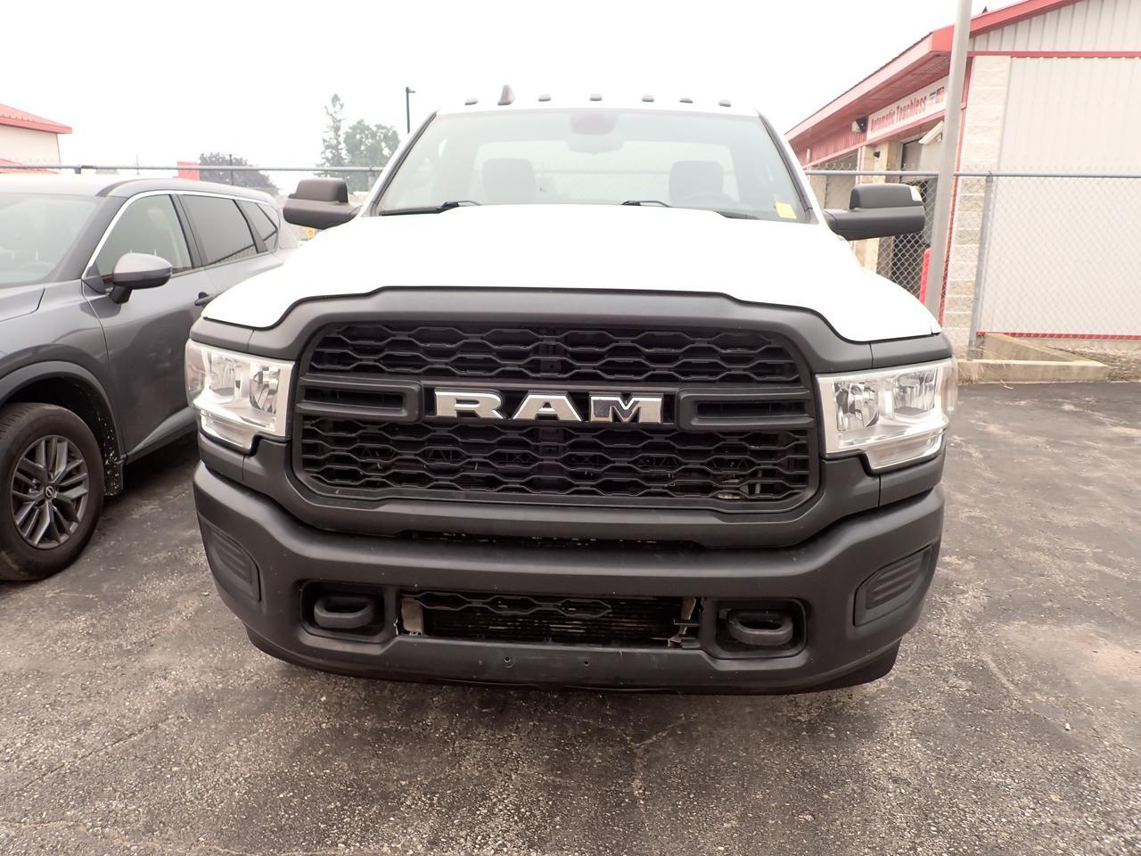 2022 Ram 2500 Tradesman 4WD REG CAB 8' BOX  *DIESEL*