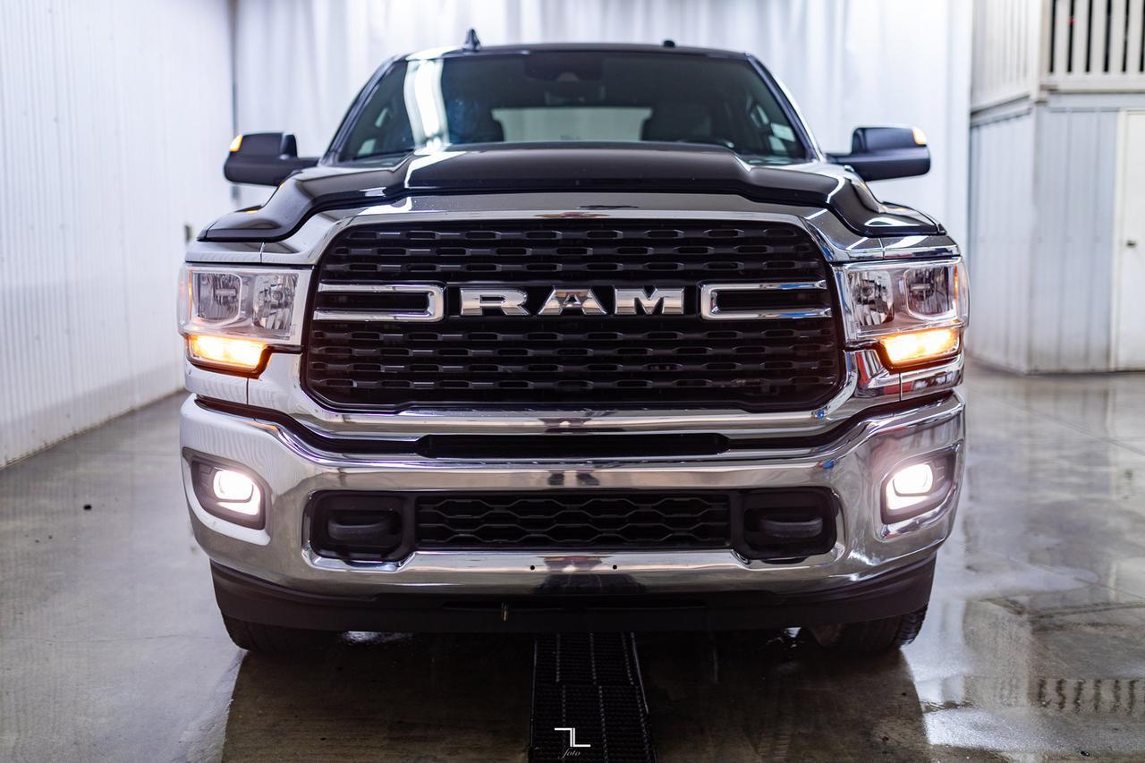 2022 Ram 3500 4x4 Crew Cab Big Horn Diesel AISIN BCam Red Deer AB