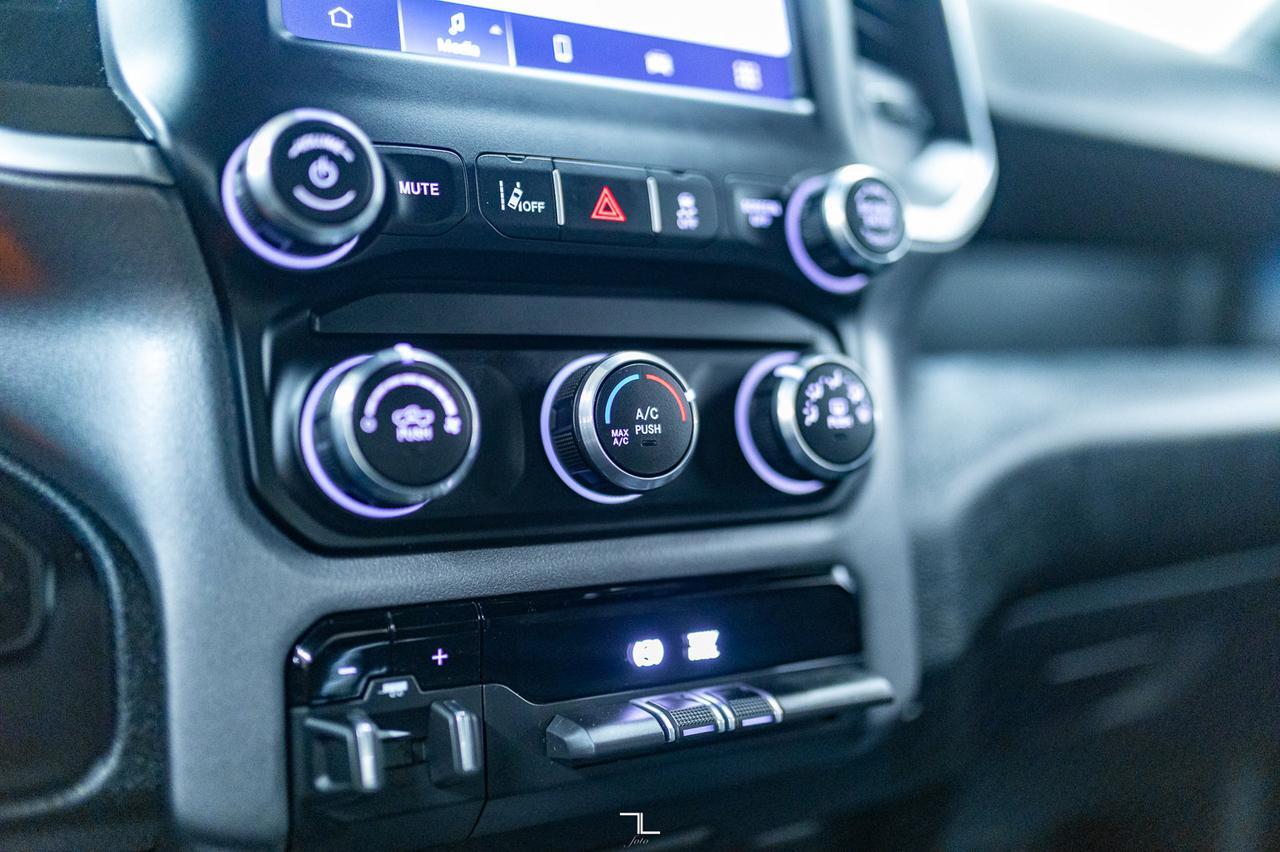 2022 Ram 3500 4x4 Crew Cab Big Horn Diesel AISIN BCam Red Deer AB