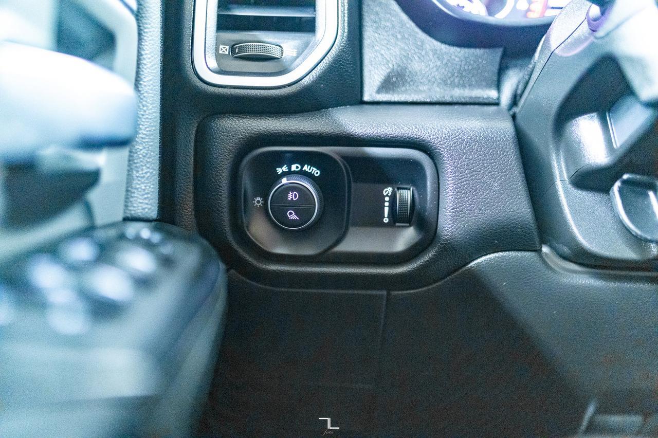 2022 Ram 3500 4x4 Crew Cab Big Horn Diesel AISIN BCam Red Deer AB