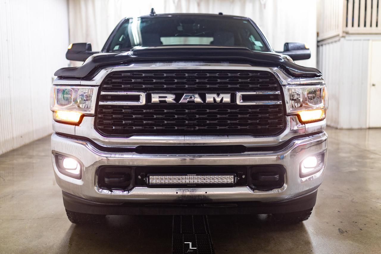 2022 Ram 3500 4x4 Crew Cab Big Horn HEMI BCam Red Deer AB