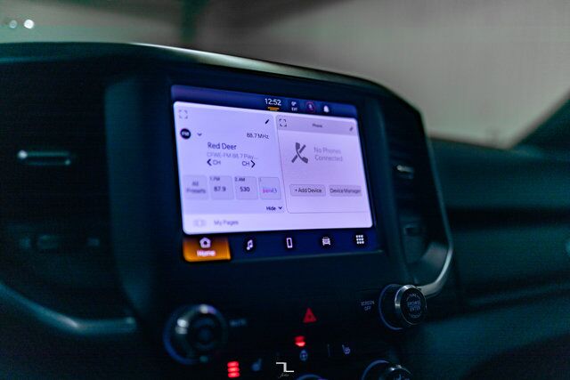 2022 Ram 3500 4x4 Crew Cab Big Horn HEMI BCam Red Deer AB