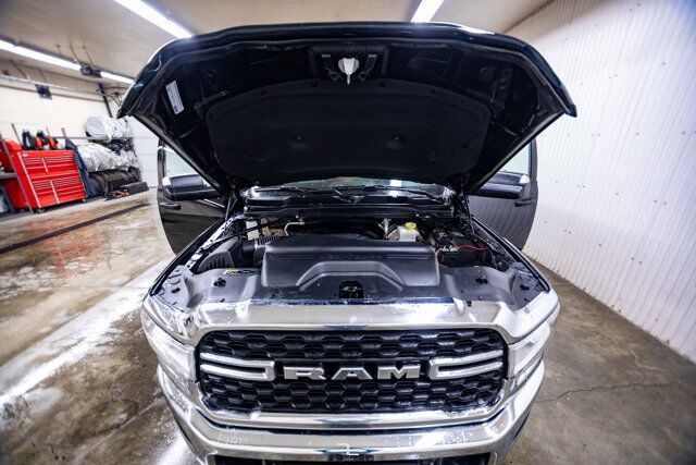 2022 Ram 3500 4x4 Crew Cab Big Horn HEMI BCam Red Deer AB